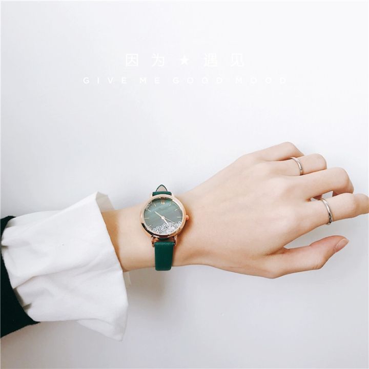hot-sale-peacock-green-retro-disc-niche-womens-watch-student-college-simple-literary-ins-female-series