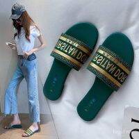 2021 New High Quality Classic Slippers Fashion Cool Flip Flops For Women krXS