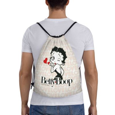 Betty Boop กระเป๋าเป้สะพายหลังกันน้ำถุงผ้าแบบมีหูรูดเชือกรูดกีฬาแฟชั่น Sackpack กระเป๋าหูรูด (S/M)
