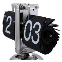 Retro Flip Over Clock Desk Stainless Steel Flip Internal Gear Operated Table Clock Operated Quartz Clocks Small Scale