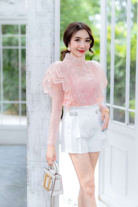 เสื้อลูกไม้-เเขนยาว-ผ้าลูกไม้ทั้งตัวสวยสะดุดตาสุดๆ-ลูกไม้สวยละมุลเนื้อผ้าลูกไม้นิ่มทั้งตัว-เนื้อผ้าลูกไม้นุ่มไม่คัน