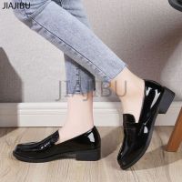 *35-43 Plus Size Women Shoes Korean Fashion Platform Mary Jane Shoes 42 British Style Chunky Heel Leather Shoes Y2K Non-slip Round Toe Patent Leather Shoes Dopamine Red Flat Shoes Japanese JK Uniform Shoes Versatile Round Toe Lolita Shoes Black Peas Shoes