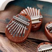 เปียโนนิ้วหัวแม่มือไม้เปียโน Kalimba Thumb ขนาดเล็ก8คีย์ของขวัญสำหรับเด็กกระเป๋าแบบพกพาคีย์บอร์ดเปียโน