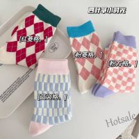 【hot sale】☁☢✹ D19 Autumn and winter medium tube diamond checkered socks Females checkered socks contrast color ins fashion versatile female Korean student sports socks