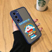 เคสมือถือสำหรับ Samsung Galaxy S23 + 5G S23 + เคสโทรศัพท์ดีไซน์โดราเอมอนลายขอบด้านข้างแมวอ้วนน่ารักเคสแข็งมีน้ำค้างแข็งโปร่งใสเด็กหญิงเด็กชายเคสป้องกันกล้องคลุมทั้งหมดกันกระแทก