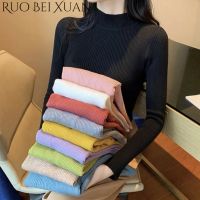 Ruo Bei Xuan เสื้อถักของผู้หญิง,เสื้อเสื้อกันหนาวคอเต่าครึ่งหนึ่ง2023ใหม่ฤดูใบไม้ร่วงและฤดูหนาวสไตล์แฟชั่นปกกลางด้านในเสื้อกันหนาวแบบถักเพรียวบาง