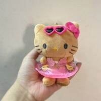 ของเล่นตุ๊กตาตุ๊กตาฮาวายสีดำ Hello Kitty พวงกุญแจห่วงว่ายน้ำเป้สะพายหลังการ์ตูนจี้ขนาดเล็กของขวัญวันเกิดเด็กสำหรับเด็กผู้หญิง