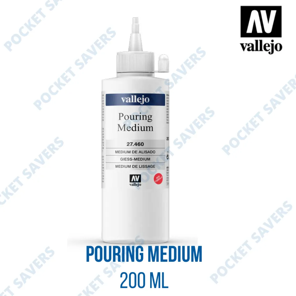 Vallejo Pouring Medium - 200 ml