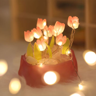 [สงสัย] ของขวัญไฟกลางคืนทิวลิปดอกไม้ประดิษฐ์โรแมนติกที่สร้างสรรค์โคมไฟตั้งโต๊ะ