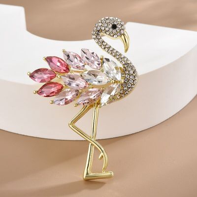 Fashion Classic Inlaid Rhinestone Flamingo Bird Brooches For Women Luxury Design Unisex Metal Animal Brooch Pins Jewelry Gifts