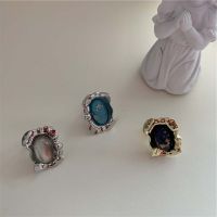 แฟชั่นผู้หญิงสไตล์เกาหลีเรซิ่นโลหะผสมบุคลิกแหวนใส่นิ้วดัชนีสีหินแหวนทรงเรขาคณิตกลีบดอกหลากสี