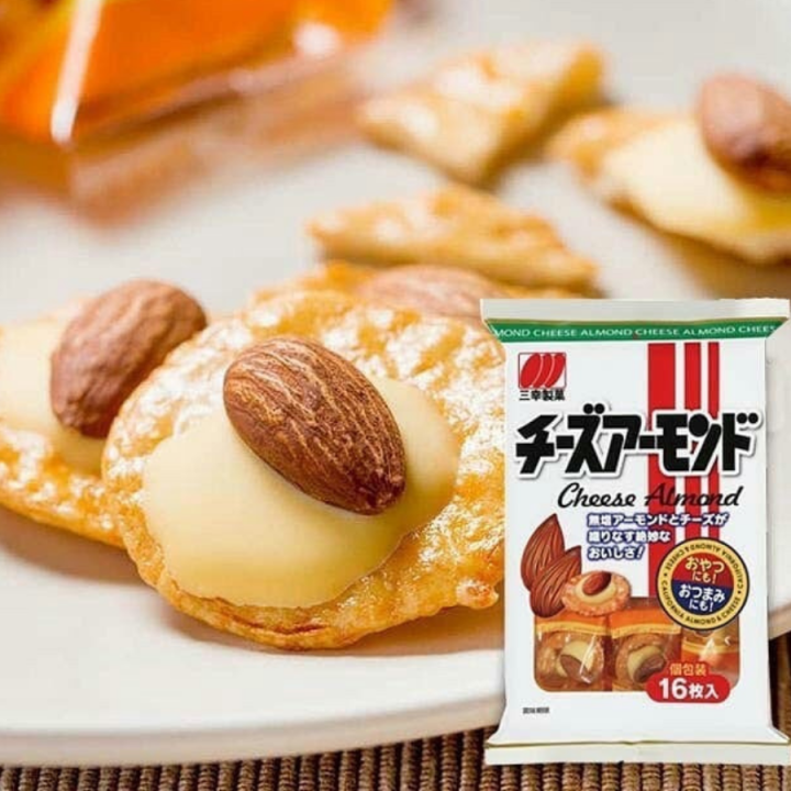 sanko-cheese-almond-ซันโกะ-ขนมเซมเบ้หน้าชีสอัลมอนด์-ขนมญี่ปุ่น-ชีสอัลมอนด์-ข้าวอบกรอบหน้าอัลมอนด์และชีส-ห่อละ-45-9-กรัม-สายชีสห้ามพลาด