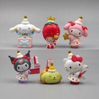 Toyostory Sanrio ตุ๊กตาการ์ตูนน่ารัก6ชิ้น/เซ็ตฟิกเกอร์อนิเมะเฮลโลคิตตี้ซินนาโมโรลคุโรมิเมโลดี้คริสต์มาสซีรีย์ของเล่นโมเดลของประดับโต๊ะทำงาน