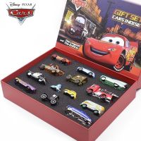 Pixar Cars รุ่นของเล่นของขวัญกล่องชุด Lightning Mcqueen Mater Chick Hicks ของขวัญเด็กและเด็กชายวันเกิดของขวัญ Toy