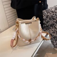 Women 39;s Bucket Handbag 2023 new Fashion Crossbody Bags for Female Large Capacity Top Handle Luxury Designer Chain Shoulder Bag