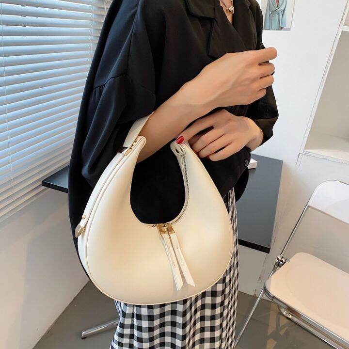 aml012กระเป๋าสะพายไหล่-สไตล์เกาหลี-เรียบง่าย-สำหรับผู้หญิfashion-women-bag-candy-colored-pu-leather-dumpling-bag-beauty-shoulder-bag