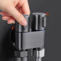 【hot】 Gun Gray Toilet Companion Core 1 In 2 Out Spray Faucet Household