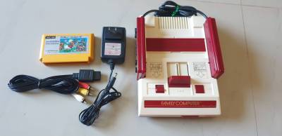 #โปรโมชั่นพิเศษ ชุดเครื่องเกมส์ Famicom ของแท้จากประเทศญี่ปุ่น(มือ 2) เครื่องเกมส์ในตำนาน ทน สวย คลาสสิค เครื่อง ขาว-แดง ของแท้