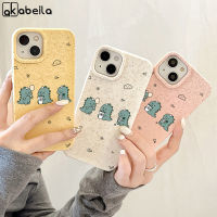 AKABEILA เคสโทรศัพท์ไดโนเสาร์น่ารักสำหรับ IPhone 11 13 12 14 Pro Max XR X XS Max 6 7 8 Plus ใหญ่กล้องที่คลุมหลุมซิลิโคนนิ่มเคสโทรศัพท์แฟชั่นกันกระแทก