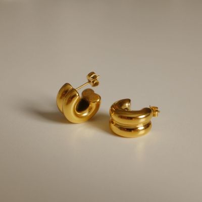 VADA tiny chunk earring (สีทอง,สีเงิน)