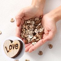 100pcs Mini Wooden Love Heart Table Scatter Valentines Day DIY Craft Chip Accessories Rustic Wedding Ornaments Party Decorations