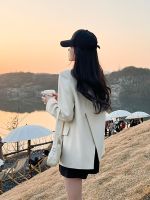 Uniqlo 2023 New Fashion version off-white blazer for women petite 2023 early spring new Korean style casual loose slit temperament small suit