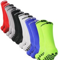 【cw】 Non-slip FootballSoccer Grip Socks Sport Cycling Socks Size 38-45 Men Football Socks 【hot】