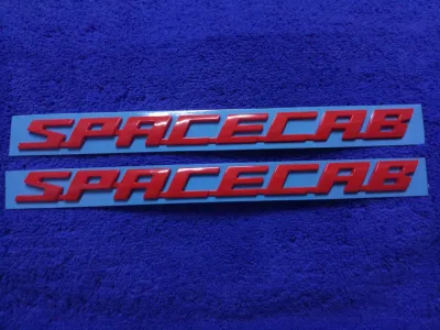 AD.โลโก้ SPACECAB สีแดง 1.8×24cm (รุ่น ISUZU D-MAX 2020) ราคาแพ็คคู่ 2ชิ้น