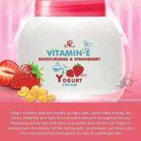 AR VitaminE Moisturizing &amp; Strawberry YogurtCream 200 g.