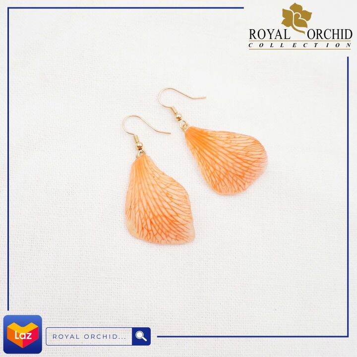 royal-orchid-ต่างหูแบบตะขอทองกลับดอกกล้วยไม้หวาย