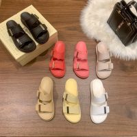 【High Quality】New Thick Sole Open Toe PVC Slippers for Womens Fashion Versatile Slippers and Elevated Beach Casual Womens Slippers