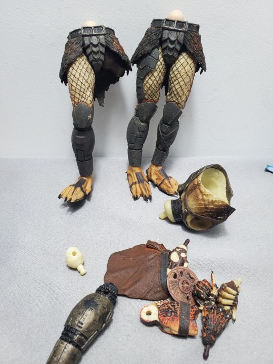 neca-the-predator-lab-หลบหนี-action-figure-predator-แอคชั่นที่ดีที่สุดตัวต่อของเล่น