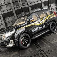 1:18 TOYOTA Prado SUV โมเดลรถโลหะผสม Diecast ของเล่นโลหะแบบ Off-Road โมเดลรถยนต์การจำลองสูงเสียงและไฟของขวัญสำหรับเด็ก