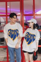 VSM มาแล้วค้าา เสื้อไหมพรมทรงจั๊มเปอร์ แต่งลาย GOOD ฟร้อนดีไซน์สุดเก๋ ยิ่งใส่เป็นคู่ยิ่งน่ารักมากๆเลยค่ะ (ราคาต่อ 1 ชุด)