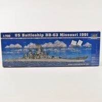 1/700 USS. Missouri 1991 , Full hull &amp; waterline 2 in 1,  Trumpeter #05705