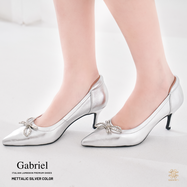 รองเท้าหนังแกะ-รุ่น-gabriel-metallic-silver-color-สีเงิน