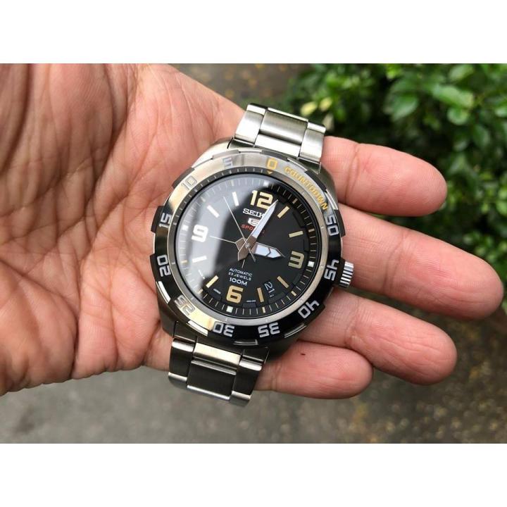 นาฬิกาข้อมือ-seiko-5-sports-automatic-srpb83j1-made-in-japan-black