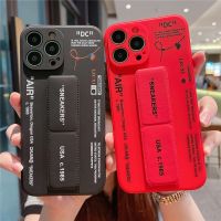 【digital technology】หรูหรารองเท้ายี่ห้อผู้ถือแม่เหล็กยืนกรณีโทรศัพท์สำหรับ iPhone 14 13 12 11 Pro Max X XR 7 8บวกซิลิคอนกันกระแทกปกอ่อน