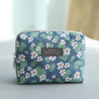 กระเป๋าเครื่องสำอางแบบพกพา Travel Toiletry Bag Graphic Print Storage Bag Women Make Up Zipper Pouch Carry Out Toiletries Organizer