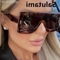 ■ New Fashion One Piece Oversized Square Sunglasses For Women Vintage Shield Rivet Y2K Sun Glasses Female Sexy Shades Uv400