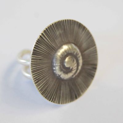 Circle ring modern silver Karen unique. beauty as a valuable souvenir. ring Size 9 10 11 แหวนเงินกะเหรี่ยงสมัยใหม่ที่ไม่เหมือนใคร