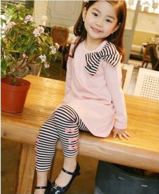 Retail and wholesle 2019 spring and autumn toddler girl clothing sets children clothes kids top with bow+striped leggings 2pcs