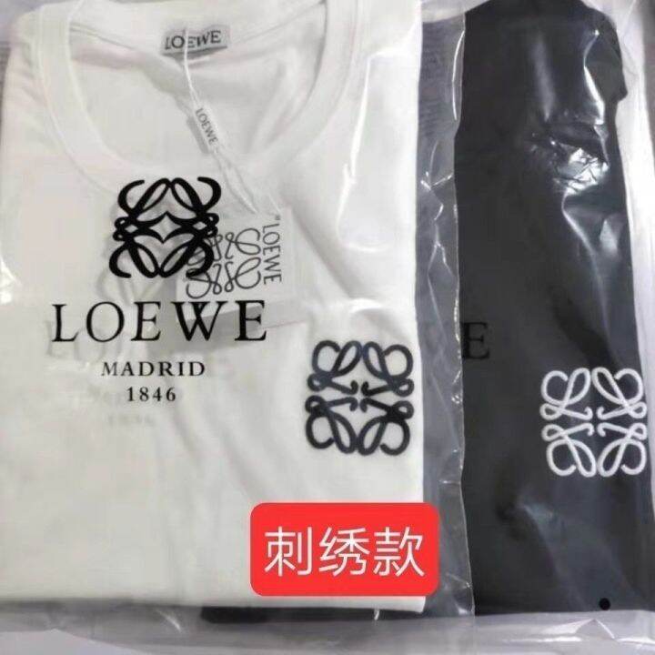 loeweหนุ่มๆเสื้อยืดแขนสั้นผู้ชาย-เสื้อคอกลมสำหรับทั้งหญิงและชายผ้าฝ้ายปักโลโก้คลาสสิกฤดูร้อน