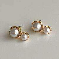 LAC.COLLECTION - Elf Double Pearl Earrings/ ต่างหูมุกเทียม 2 เม็ดติดกัน