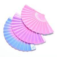 Clothing mother and baby 3ชิ้น/ล็อต Creative gradient Color Fan สำหรับ bartdolls สีสุ่ม