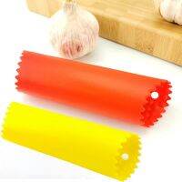 2Pcs Peeler Silicone Easy Roll Tube Useful Garlic Odor-free Kitchen Tool Keep Garlic Skin Remover Skinner