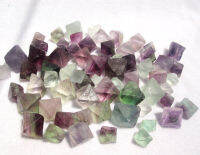 Octahedrons Fluorite คริสตัล AAAA +++ ที่สวยงามธรรมชาติตัวอย่างอุปกรณ์ตกแต่ง100G