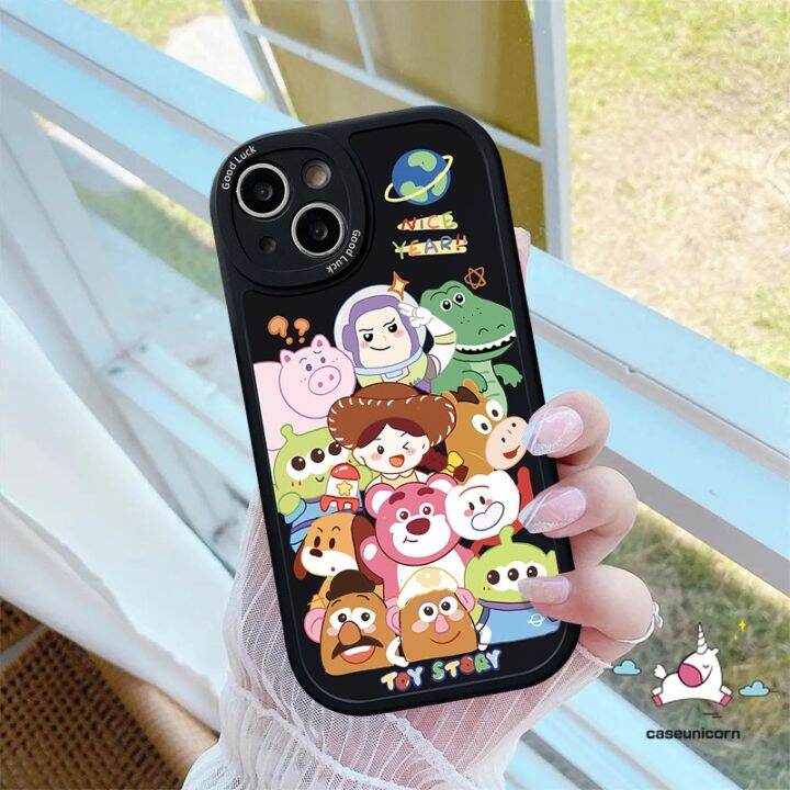 เคสคู่รักลายกราฟฟิตีการ์ตูนทอยสตอรี่น่ารักเข้ากันได้กับ-iphone-11-14-13-12-pro-max-7plus-xr-7-6-8-6s-plus-x-xs-max-se-2020เคส-tpu-นุ่มกันกระแทกสีเทียนตลก-shin-chan