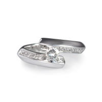 LAVERA Diamond -  White Gold Diamond Ring  แหวนประดับเพชร ทองขาว