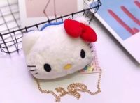 กระเป๋า Hello Kitty งานป้าย sanrio แบบสะพาย cross body สายสะพายเป็นโซ่ทอง? เพิ่มความน่ารัก สดใส ดูเก๋ ขนาด 16*22 cm